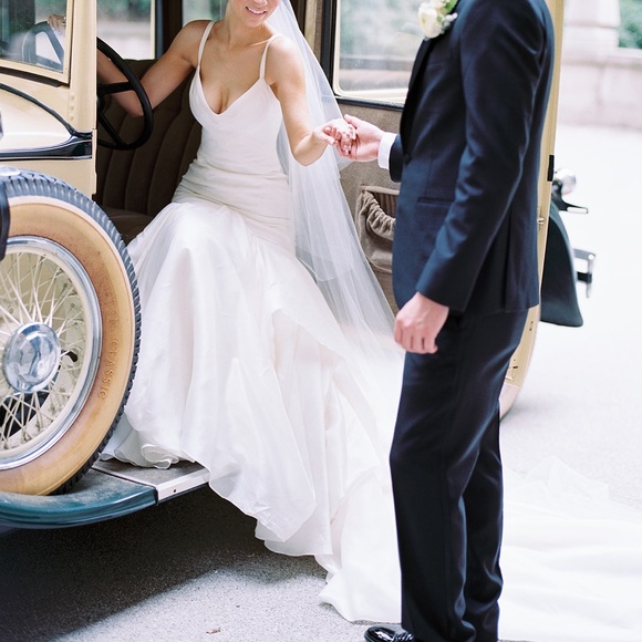 Carol Hannah Wedding Dress - Picture 6 of 13